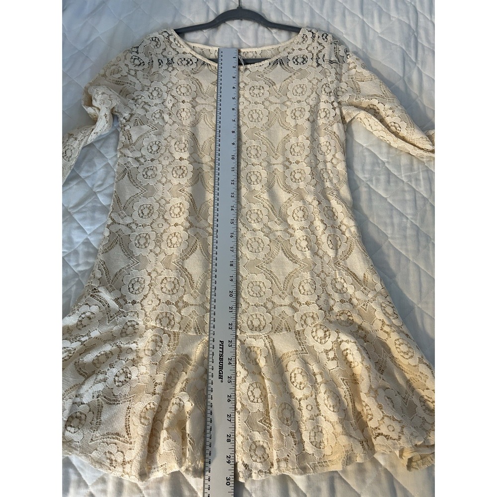 Free People Sz 8 Beige Lace Mini Dress Ruffled Peplum Hem Romantic Boho Whimsy - Picture 11 of 11